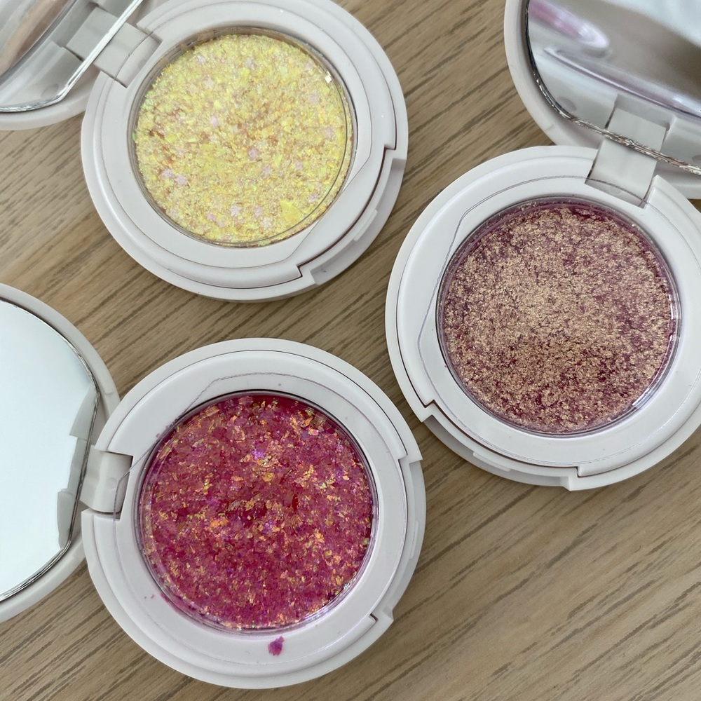 Shiny colors eyeshadow x3